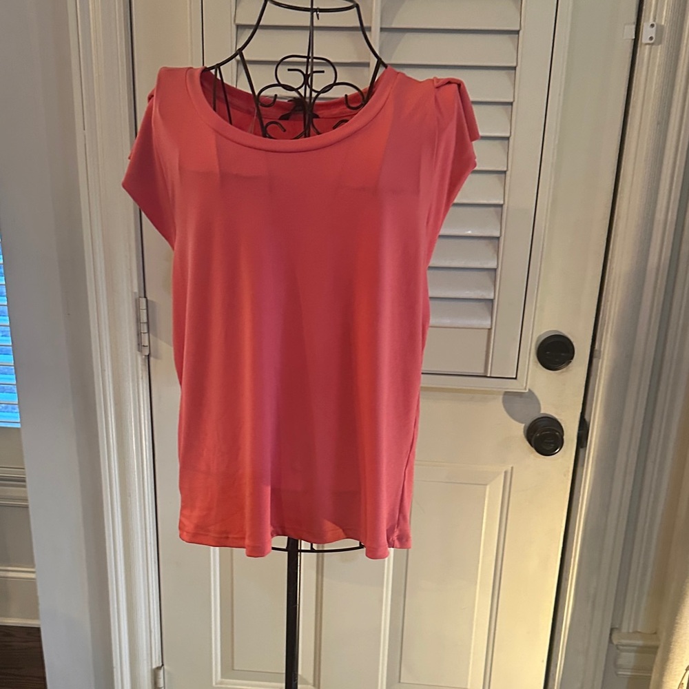 Women's Pink Top